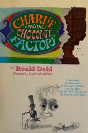 Book cover of Charlie and the Chocolate Factory (810L)
